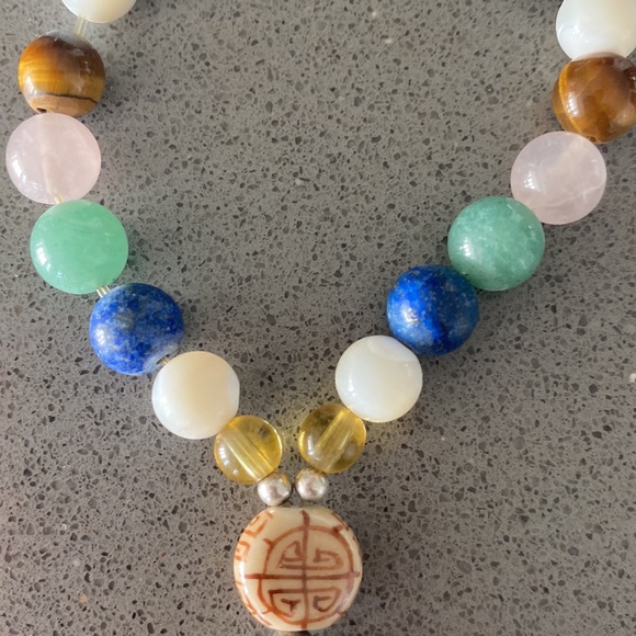 Multi- Stone Gemstone Crystal Beaded Stretch Bracelet - Picture 8 of 9